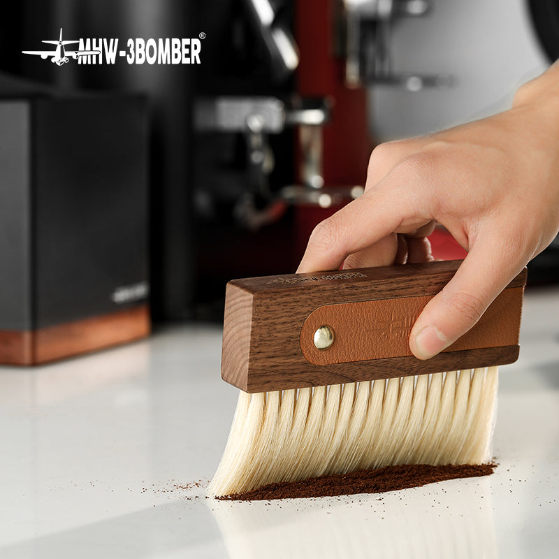 MHW-3BOMBER Leather sheath brush walnut horsehair