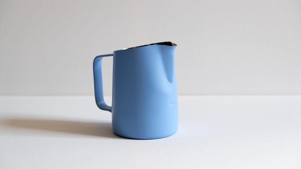 WPM MILK PITCHER ROUND SPOUT SKY BLUE 450ML
