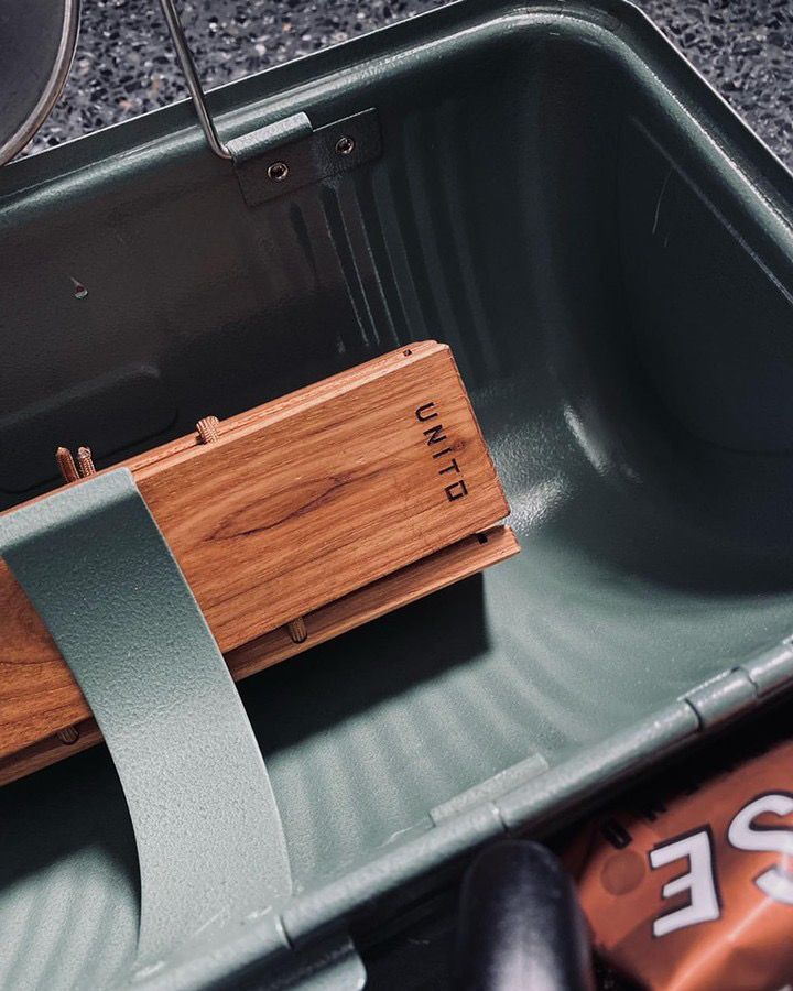 UNITO STAND FOLDING TEAK WOOD