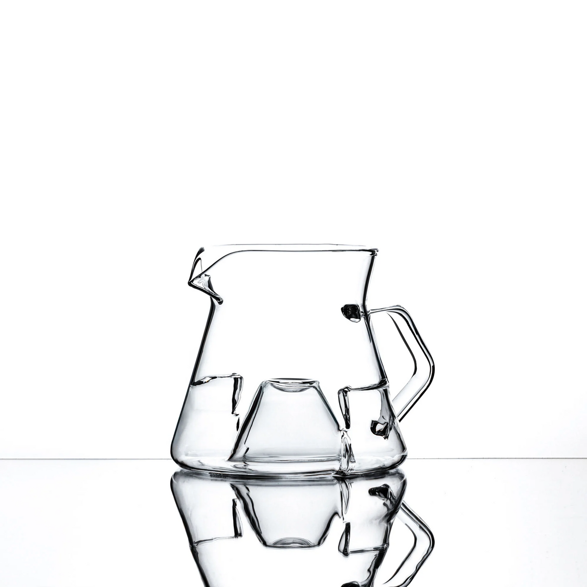 ICOSA | Avensi Wave Cyclone Carafe 550ml