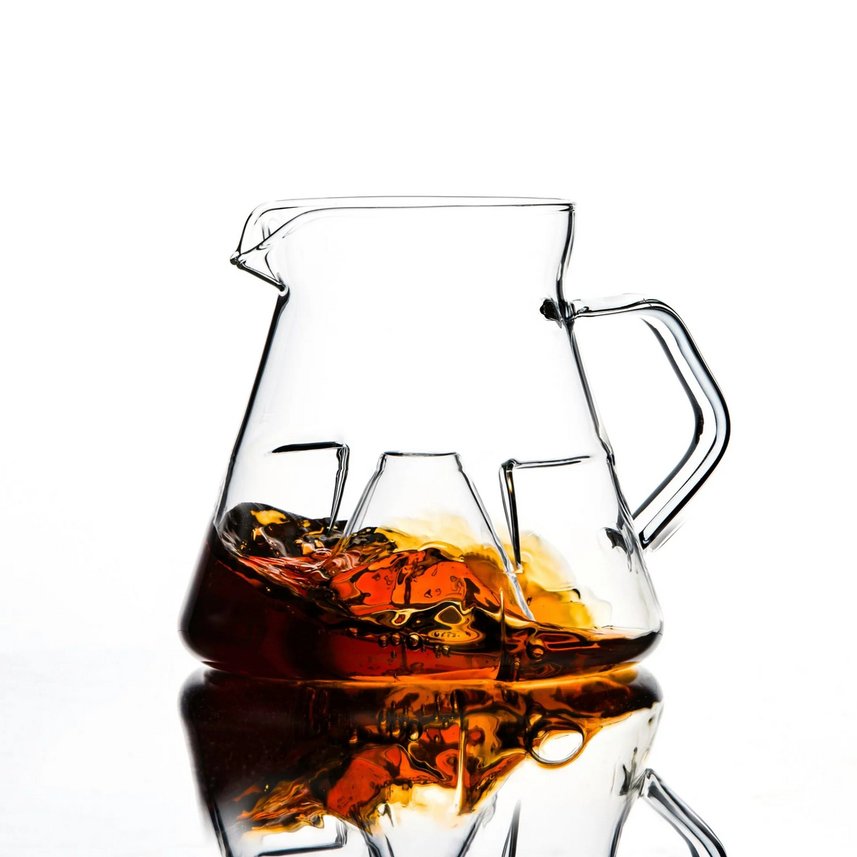 ICOSA | Avensi Wave Cyclone Carafe Small 400ml